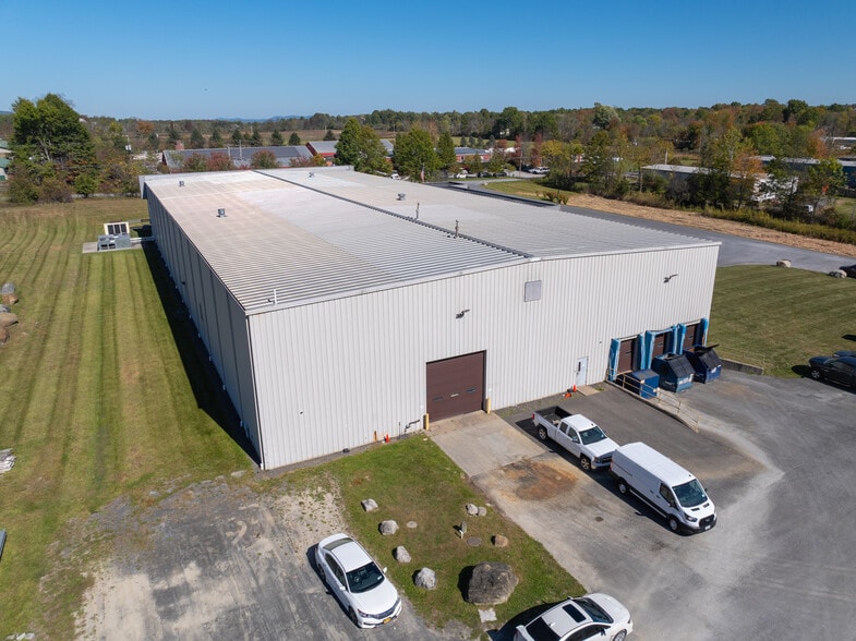 More Photos Of 47 Steves Ln, Gardiner Refrigeration Cold Storage For Sale