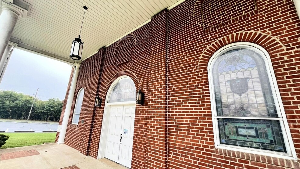 More Photos Of 4700 Old Walkertown Rd, Winston-Salem Religious Facility For Sale