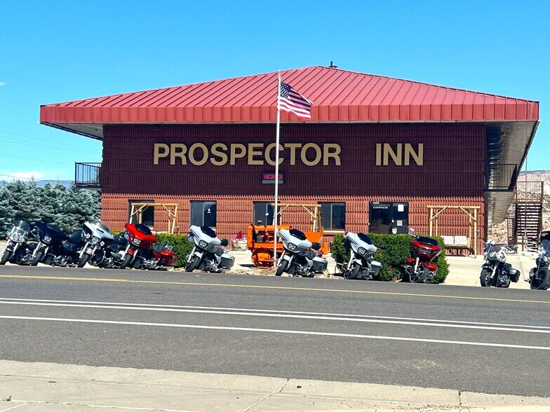 More Photos Of 380 W Main St, Escalante Hotel For Sale