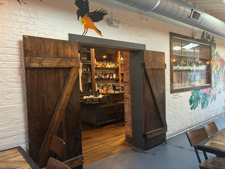 More Photos Of 523 York Rd, Towson General Retail For Sale