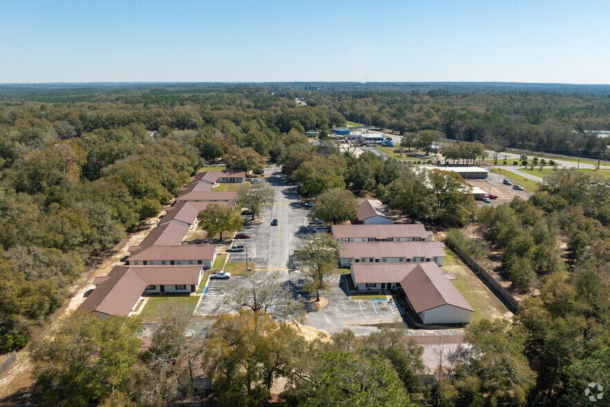 More Photos Of 125 N Davis Ln, Defuniak Springs Apartments For Sale