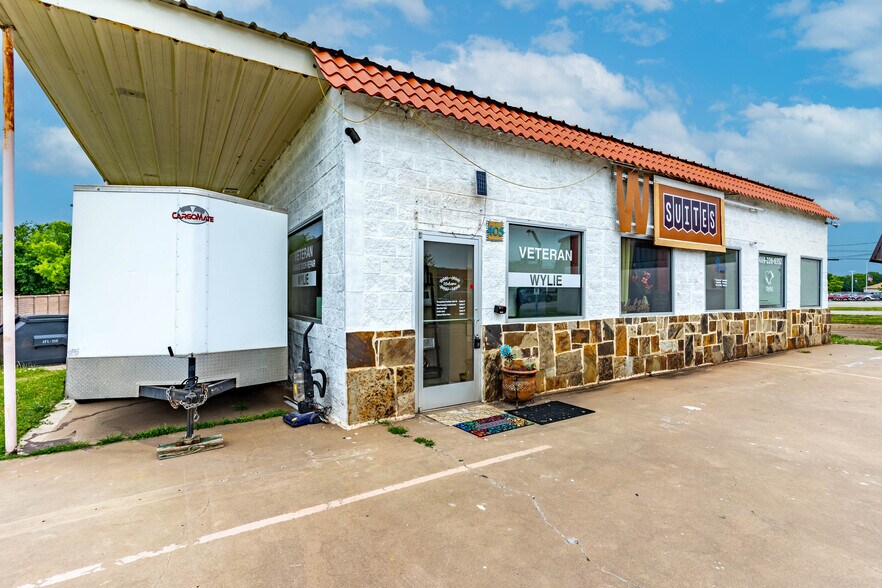 More Photos Of 405 Williams St, Wylie Office For Lease