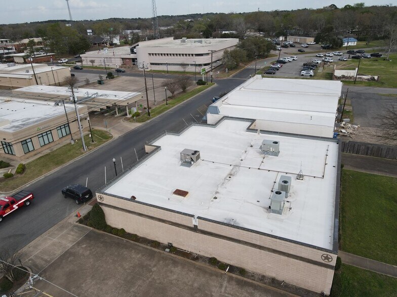 More Photos Of 204 E Burke Ave, Lufkin Office For Sale