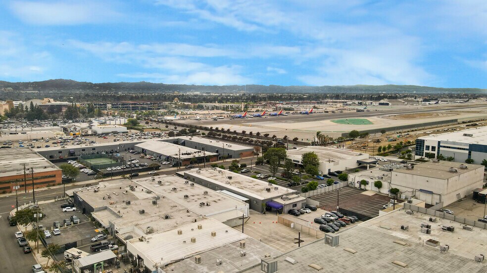 More Photos Of 3401 Winona Ave, Burbank Warehouse For Sale