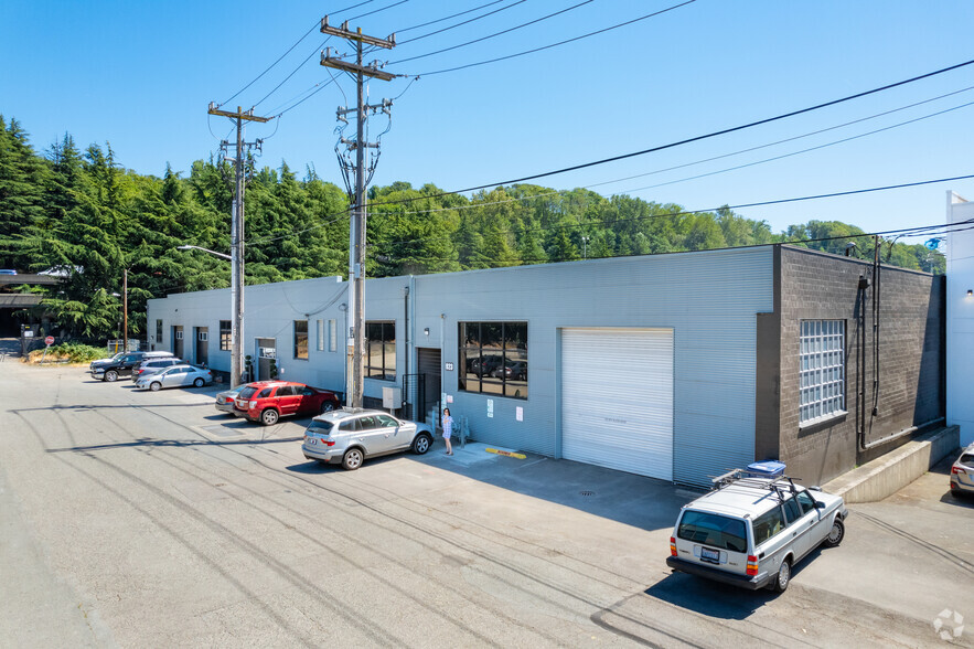 Primary Photo Of 923 S Bayview St, Seattle Warehouse For Lease