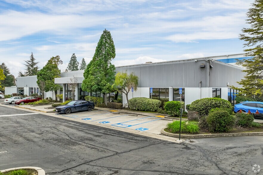 More Photos Of 5440 Stationers Way, Sacramento Distribution For Sale