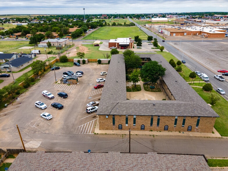 More Photos Of 1031 N Sumner St, Pampa Apartments For Sale
