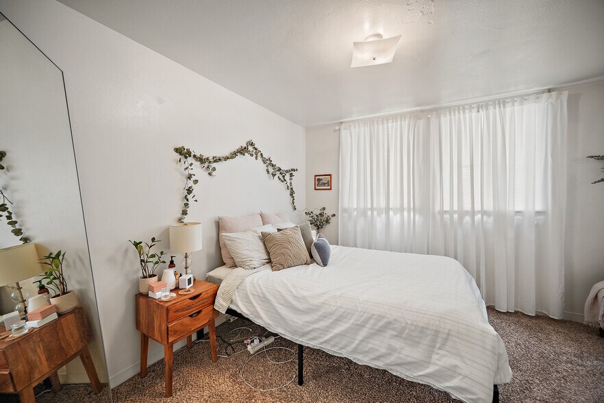More Photos Of 1518 N Wahsatch Ave, Colorado Springs Apartments For Sale