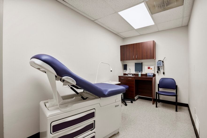 More Photos Of 2 Chelsea Pl, Clifton Park Medical For Sale