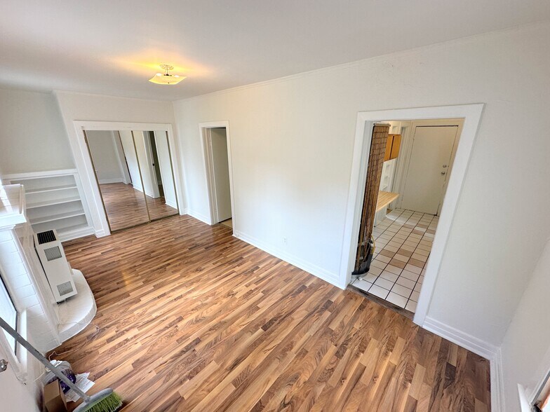 More Photos Of 901 N El Centro Ave, Los Angeles Apartments For Sale