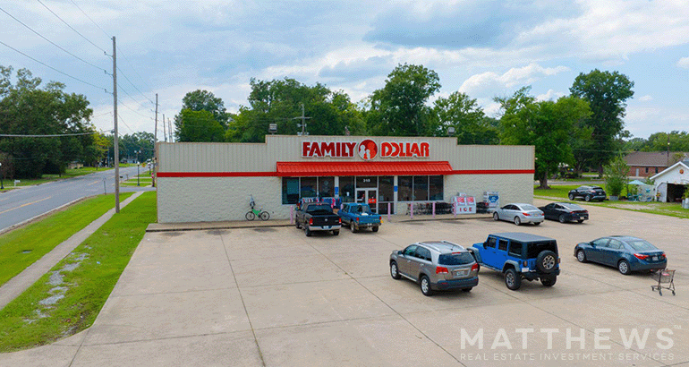 More Photos Of 310 W Main St, Oak Grove Freestanding For Sale