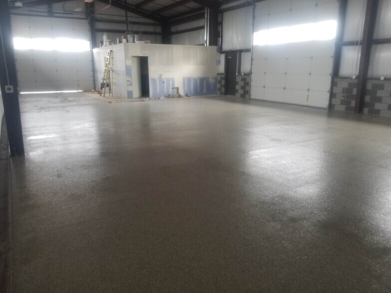 More Photos Of 407 SE Warsaw St, Redmond Service For Sale