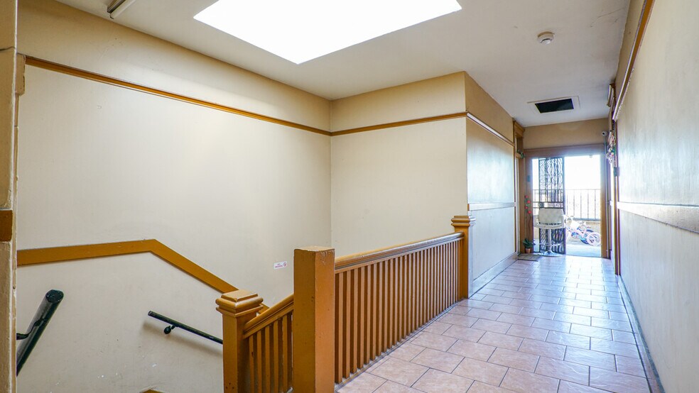 More Photos Of 1909 N BROADWAY, Los Angeles Apartments For Sale