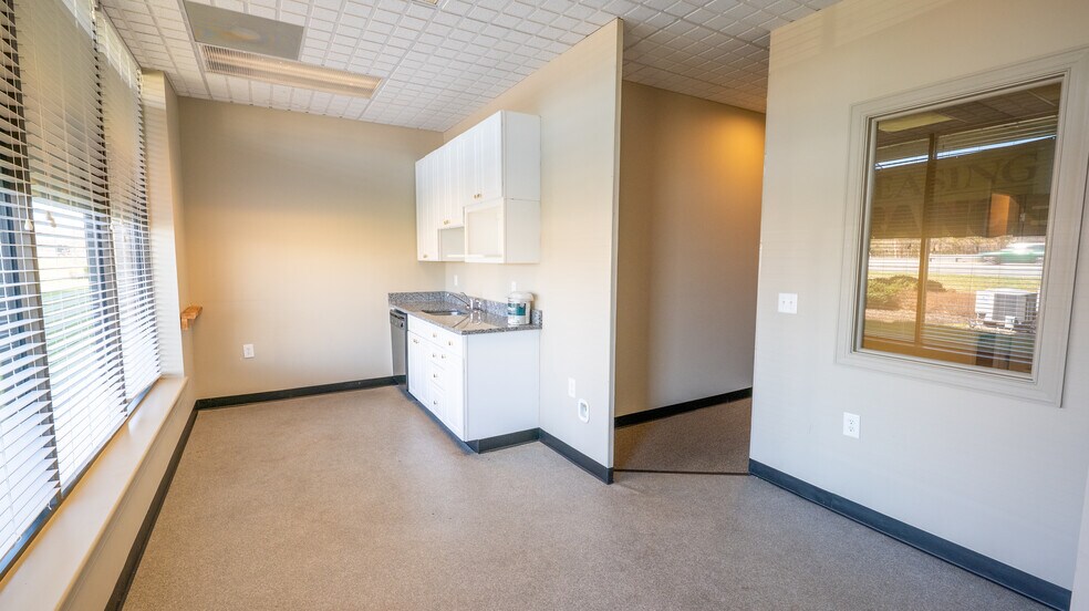 More Photos Of 1521-1569 Postal Rd, Chester Unknown For Lease