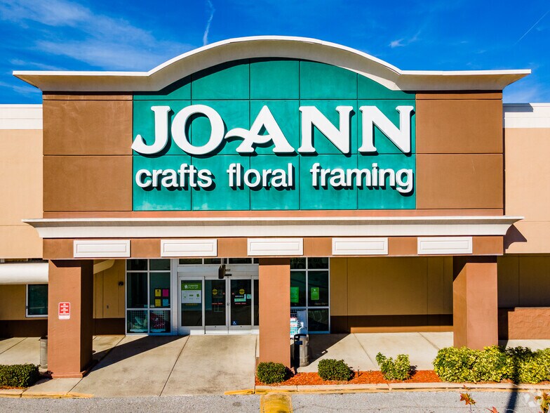 More Photos Of 10017 US Highway 19 S, Port Richey Unknown For Lease