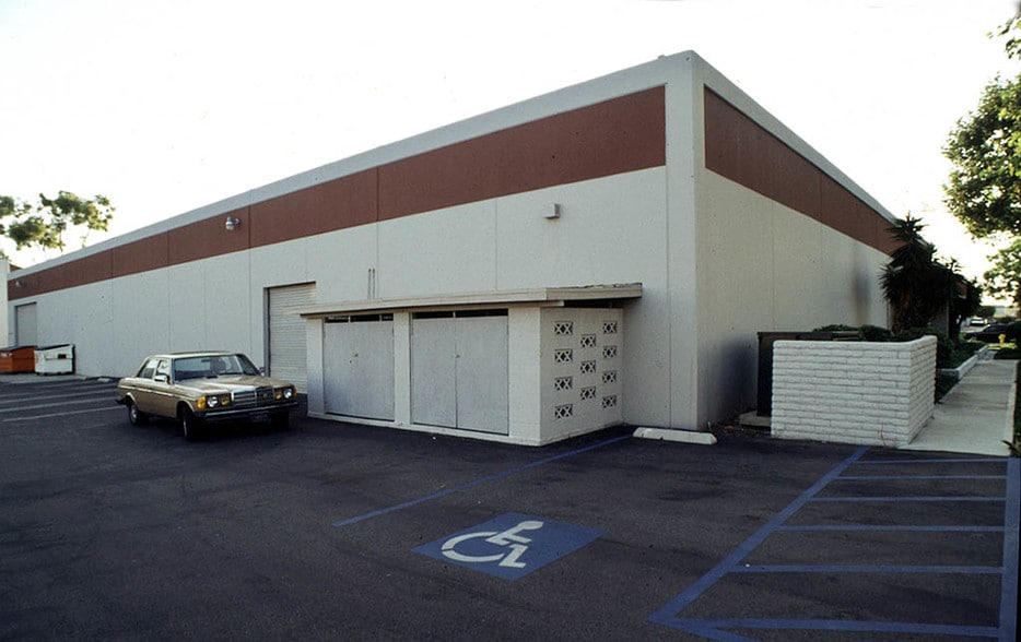 More Photos Of 1202 McGaw Ave, Irvine Warehouse For Lease
