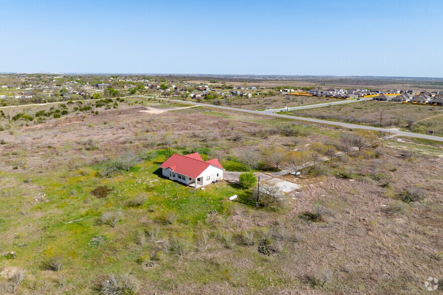 More Photos Of 2200 High Rd, Uhland Land For Sale