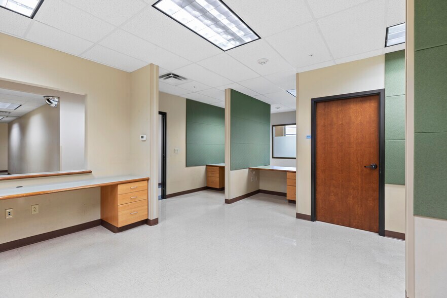 More Photos Of 1123 N Main Ave, San Antonio Medical For Sale