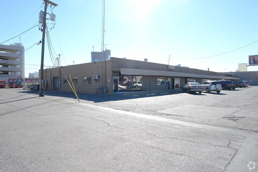 More Photos Of 2101-2107 Western Ave, Las Vegas Service For Lease