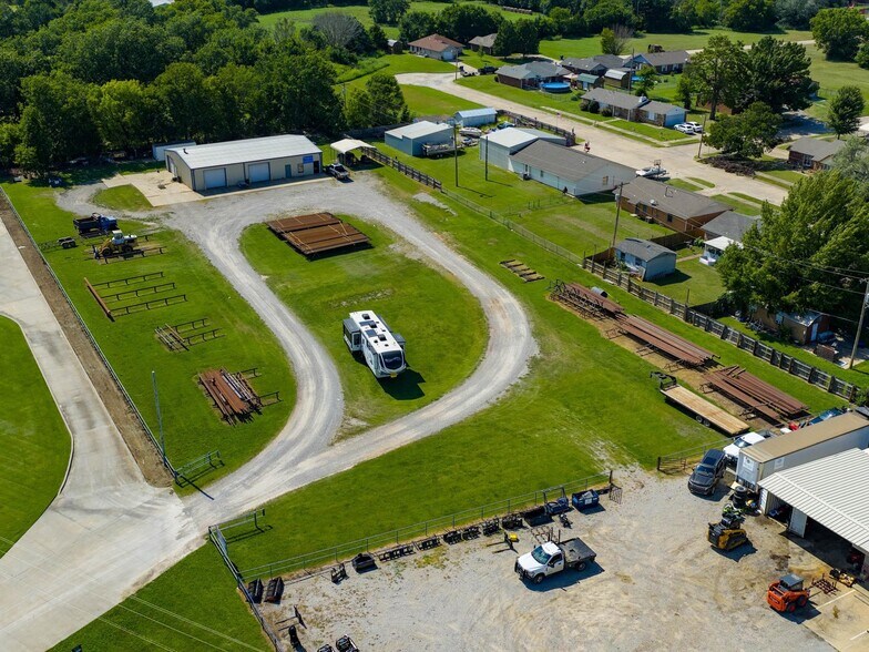 More Photos Of 1601 E Main St, Pawhuska Industrial For Sale