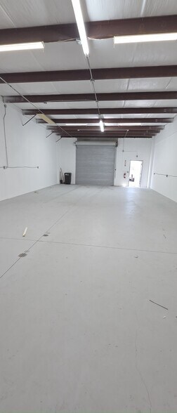 More Photos Of 1447 Rail Head Blvd, Naples Manufacturing For Lease