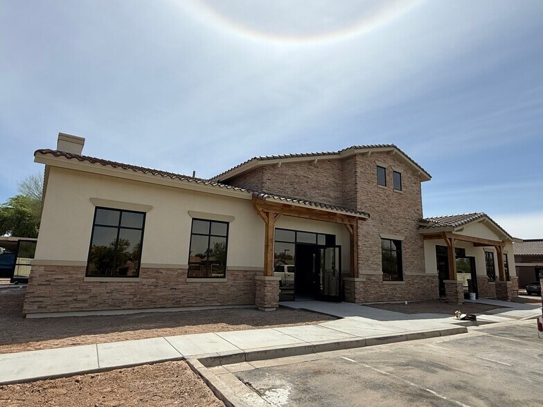 More Photos Of 41724 W Smith Enke Rd, Maricopa Medical For Lease