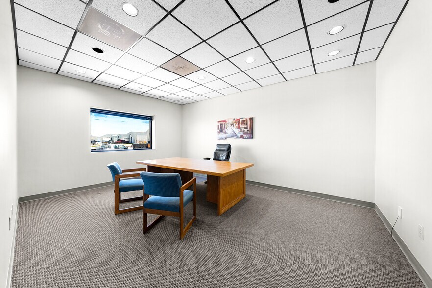 More Photos Of 110 Industrial Dr, Forney Showroom For Sale