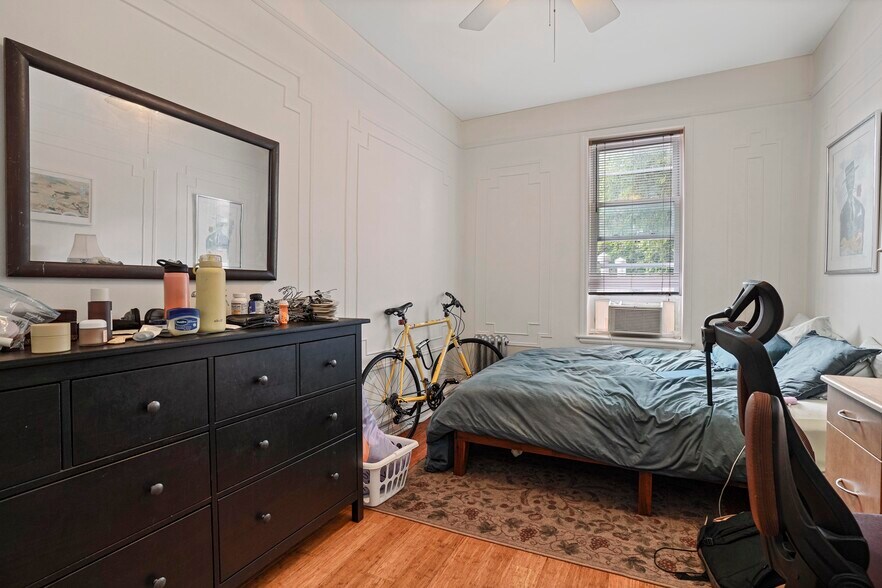 More Photos Of 6046 Putnam Ave, Ridgewood Apartments For Sale