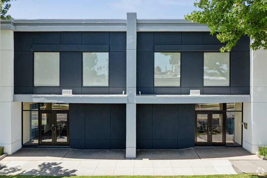 More Photos Of 1510-1512 11th St, Santa Monica Telecom Hotel Data Hosting For Lease