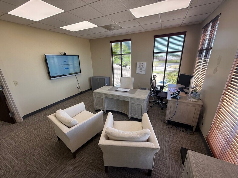 More Photos Of 6983-6989 Halcyon Park Dr, Montgomery Loft Creative Space For Lease