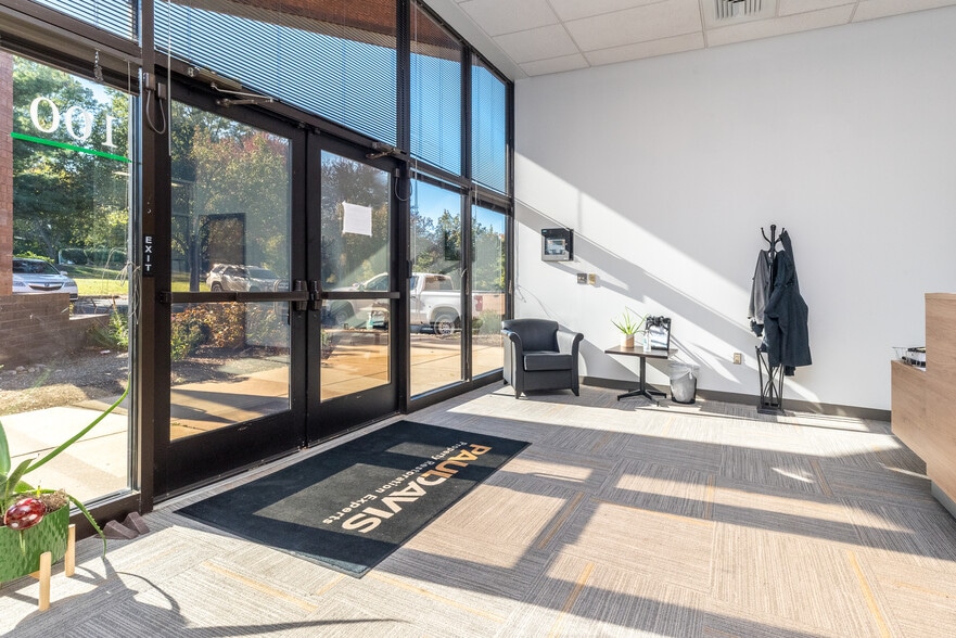 More Photos Of 905 Airport Rd, West Chester Research And Development For Lease