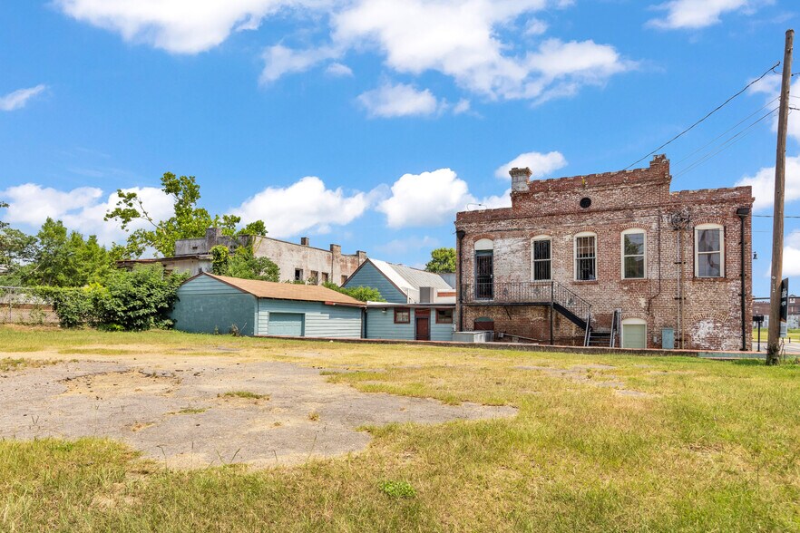 More Photos Of 1800-1810 Broad St, Augusta Storefront Retail Office For Sale