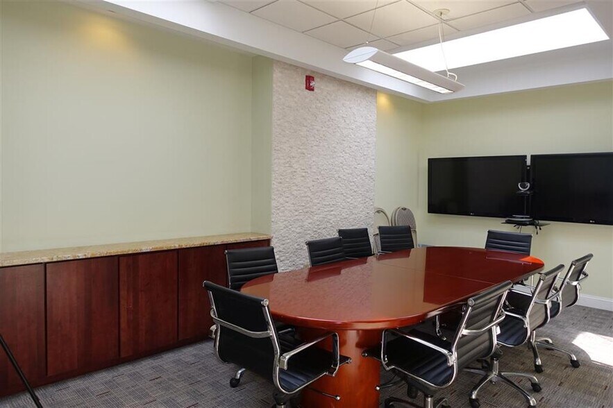 More Photos Of 306 Washington St, Hoboken Office For Lease