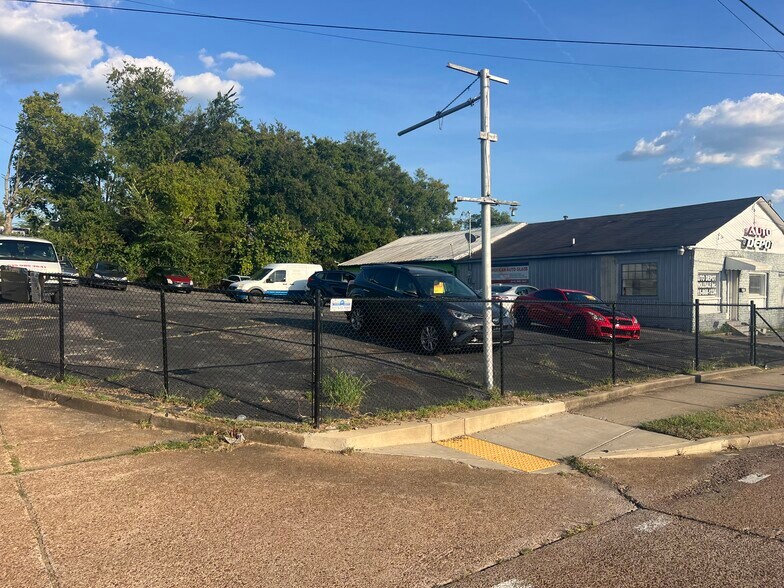 Primary Photo Of 612 Gallatin Pike N, Madison Auto Repair For Lease