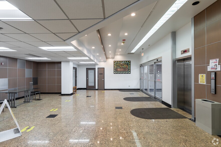 More Photos Of 3333 S Bannock St, Englewood Office For Lease