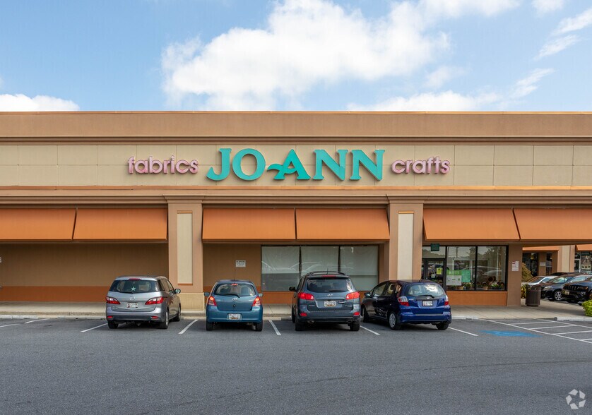 More Photos Of 10315-10385 Reisterstown Rd, Owings Mills Unknown For Lease