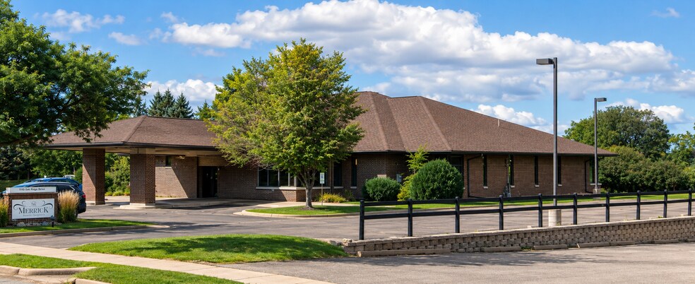 More Photos Of 1110 Oak Ridge Dr, Eau Claire Medical For Sale