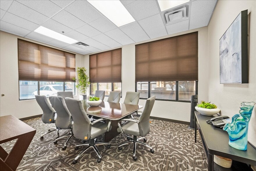 More Photos Of 428 S Gilbert Rd, Gilbert Office For Sale