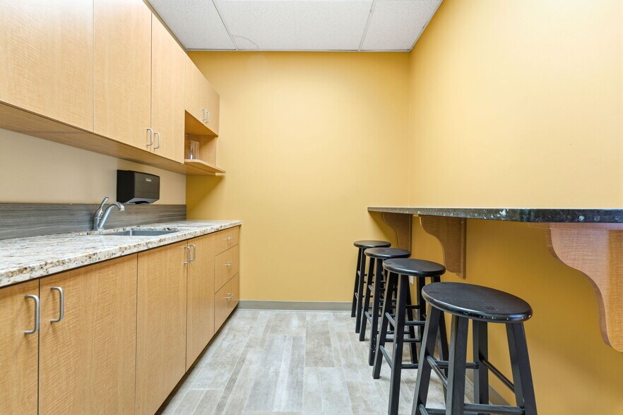 More Photos Of 2110 Forest Ave, San Jose Medical For Lease