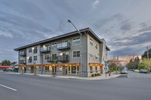 Primary Photo Of 1315 Dupont St, Bellingham Office Residential For Lease
