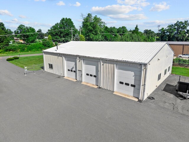 More Photos Of 1160 Commerce Dr, Pottstown Service For Sale