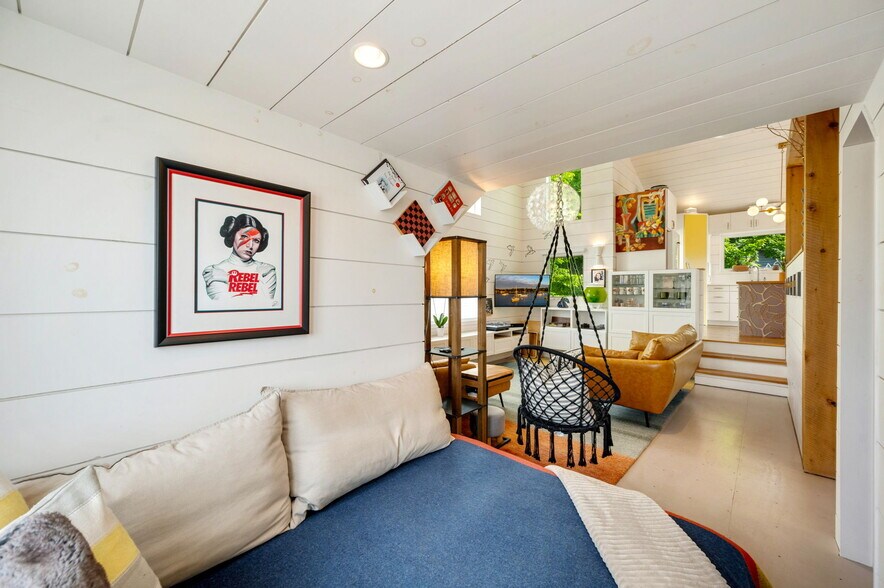 More Photos Of 4113 Main St, Fish Creek Storefront Retail Residential For Sale