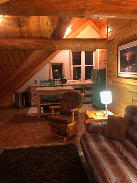 More Photos Of 465 Westover Rd, Two Harbors Specialty For Sale