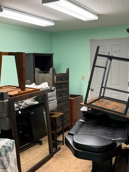 More Photos Of 1116 Us-17, Palatka Medical For Lease