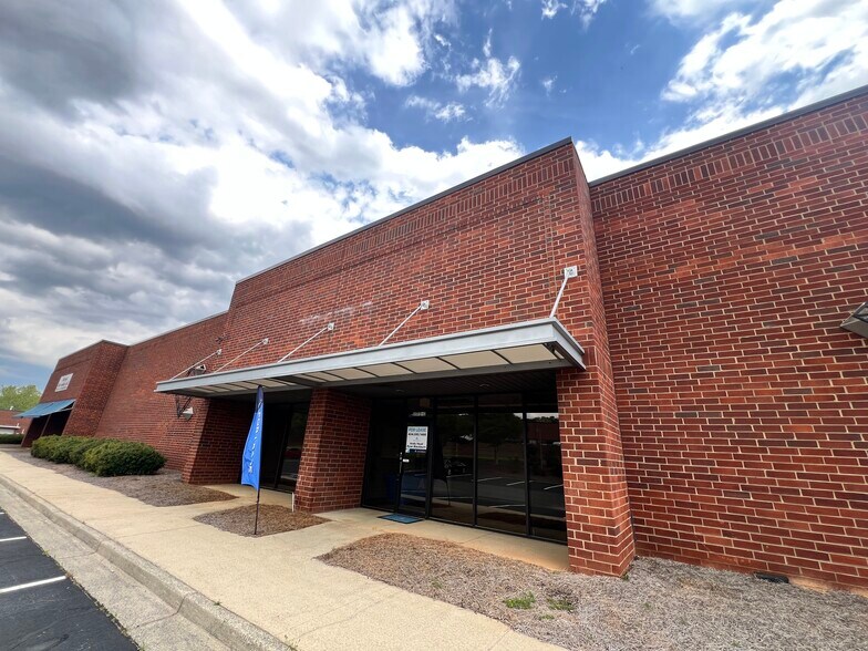Primary Photo Of 2575 Cobb International Blvd, Kennesaw Warehouse For Lease