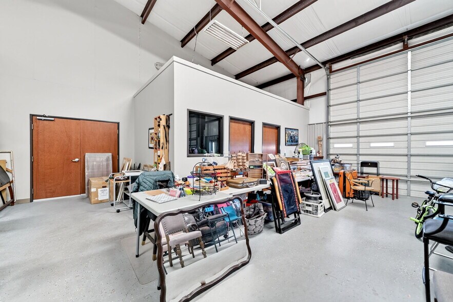 More Photos Of 4612 County Road 2200, Greenville Showroom For Sale