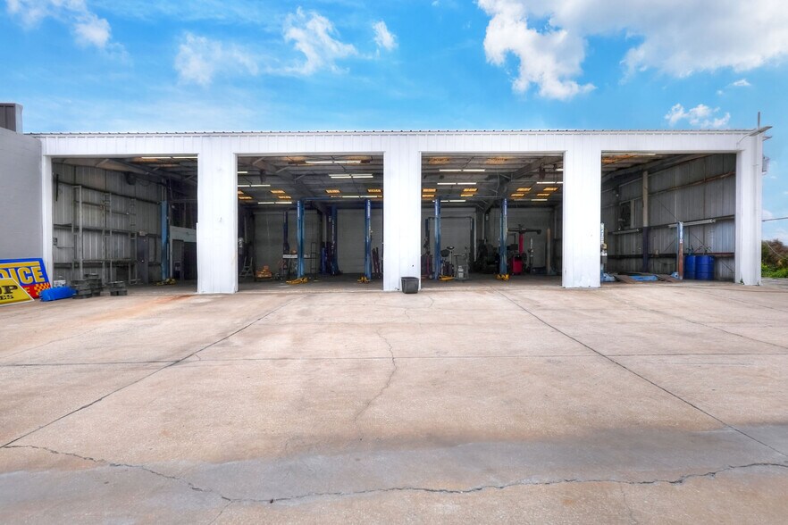More Photos Of 1803 3rd St Sw, Winter Haven General Retail For Lease