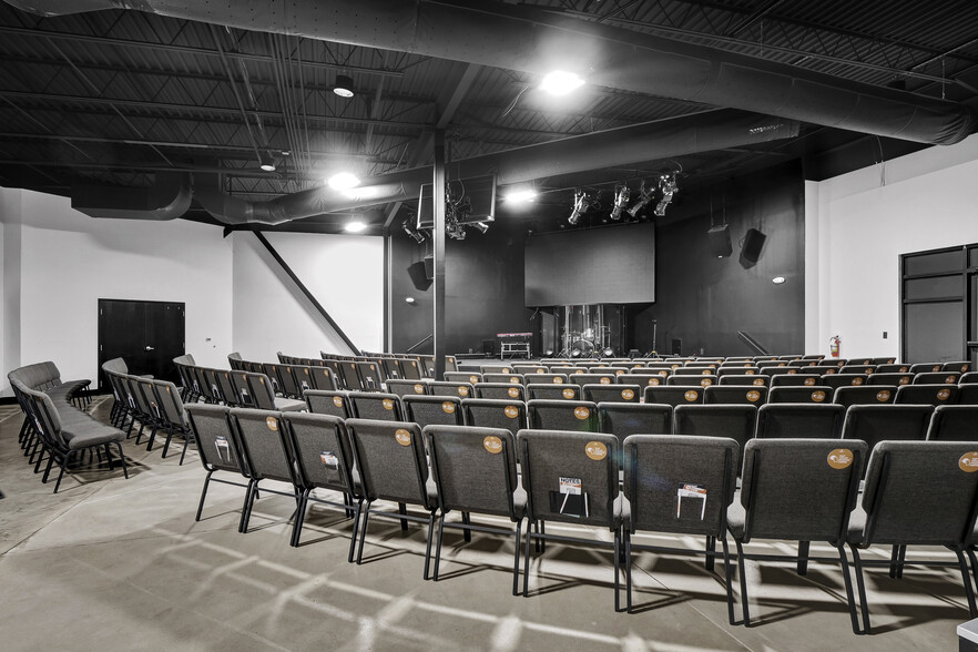 More Photos Of 155 Porters Neck Rd, Wilmington General Retail For Lease