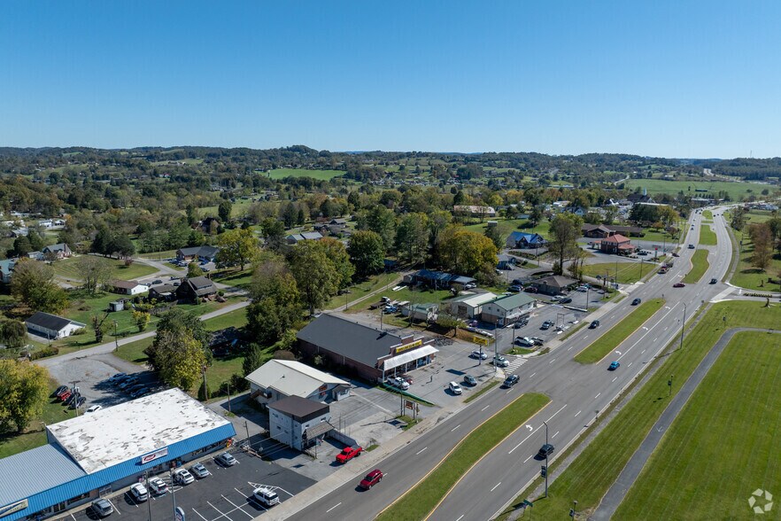 More Photos Of 7006 Cumberland Gap Pky, Harrogate General Retail For Sale