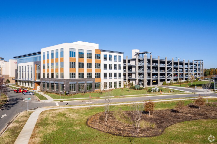 More Photos Of 1916 Ayrsley Town Blvd, Charlotte Office For Lease